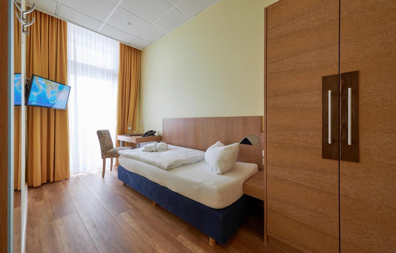 Strandhotel Vierjahreszeiten Боркум Екстер'єр фото